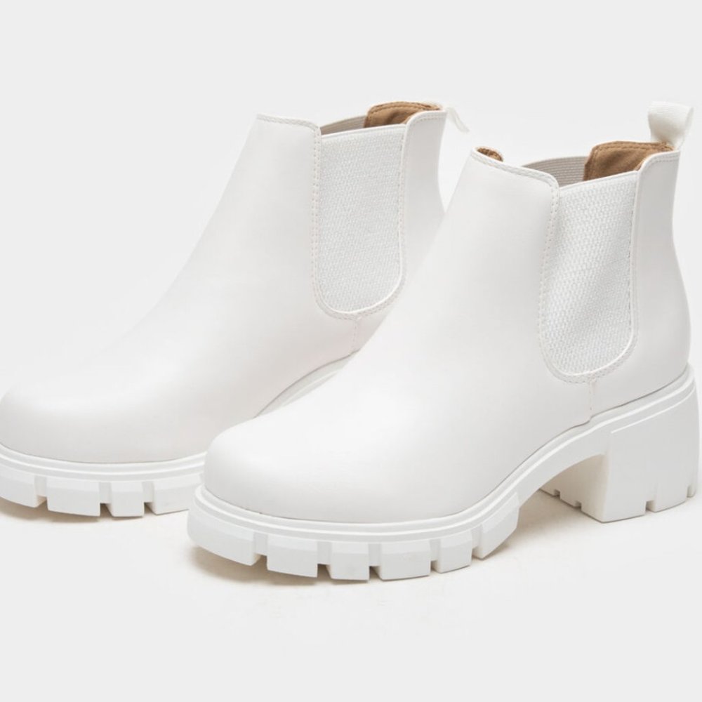 New White Chelsea Elastic Platform Sole Ankle Boots Booties
